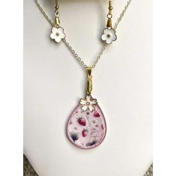 Handmade Resin Pink Strawberry and White 3 Piece Jewelry Set - Picture 1 of 5